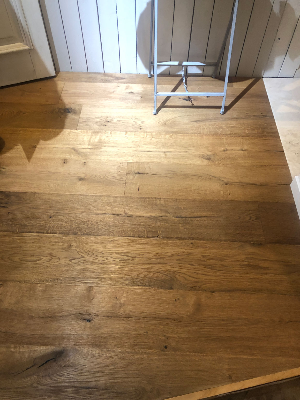 Raven wide plank flooring in Yamada Dakan, Japan