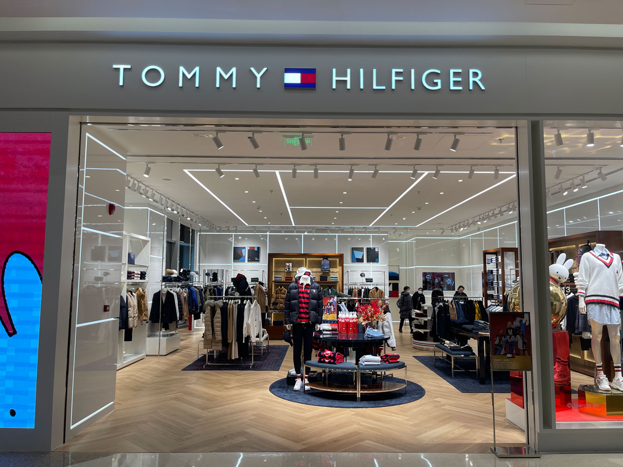 Tommy Hilfiger Store — photo 6
