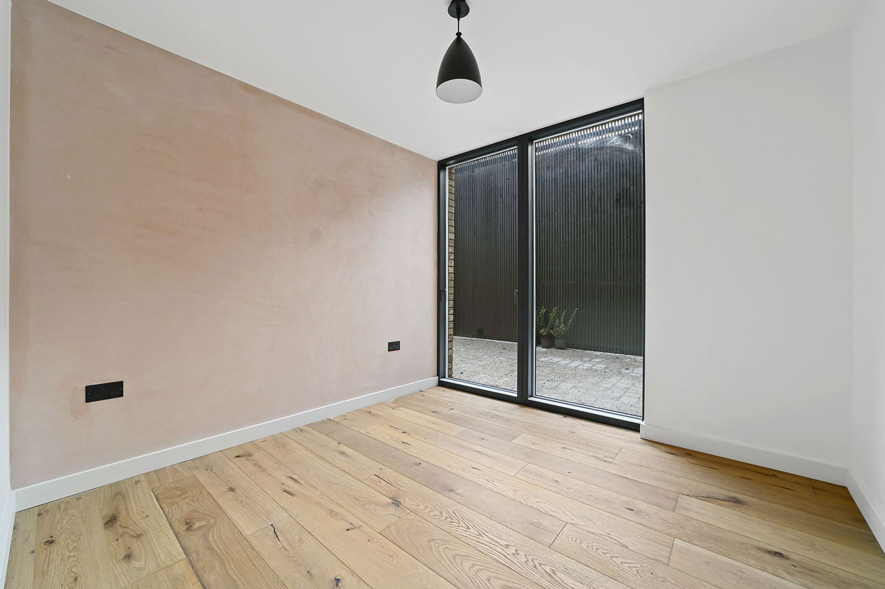 Clarence Mews — photo 4