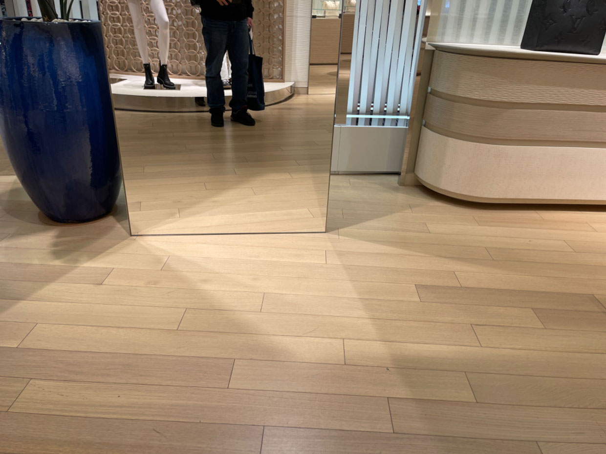 Louis Vuitton LAX — photo 4