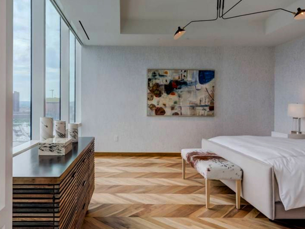 Four Seasons Residences — photo 2