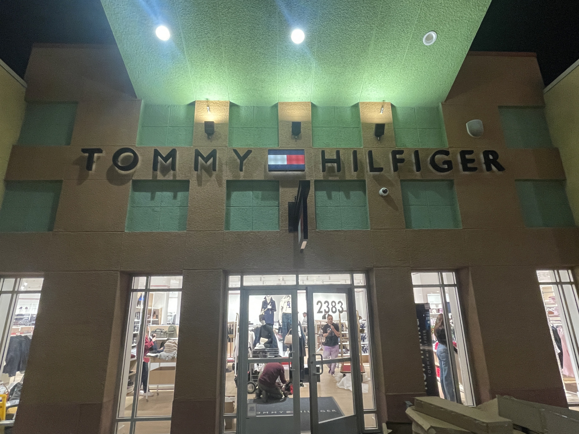 Tommy Hilfiger store with wide plank flooring